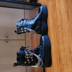 Above ankle black boots